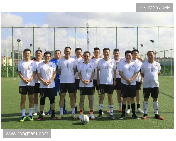 西安足球队的团队协作揭秘与精彩瞬间分享