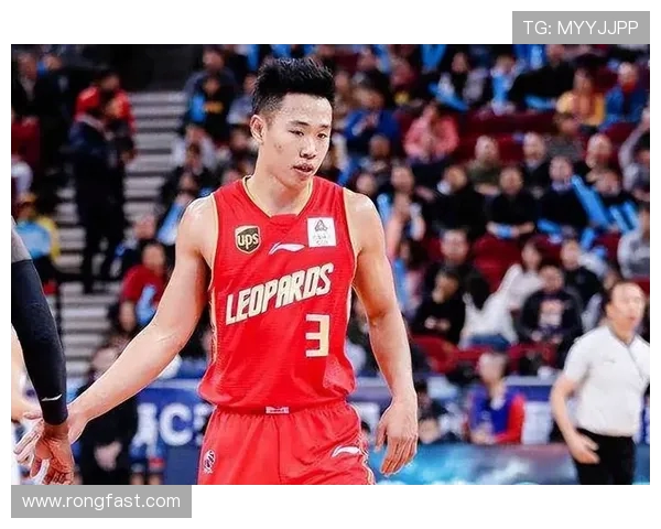 贺希宁：从青年才俊到篮球明星的成长之路与奋斗故事